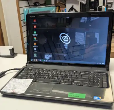 Laptop Dell Inspiron 1564 8Go SSD 256Go Samsung HDMI Linux MINT, View more