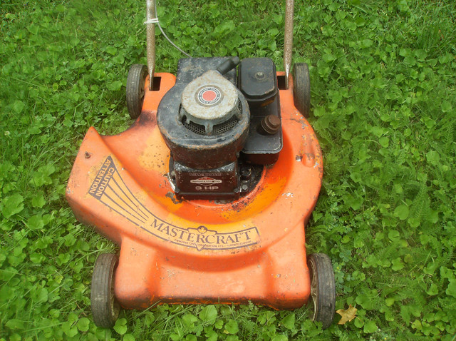 Get your Lawnmower & trimmer ready for spring. in Lawnmowers & Leaf Blowers in Oshawa / Durham Region - Image 3