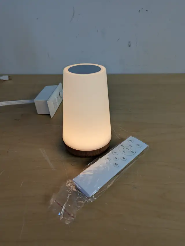 USB Rechargeable Touch Lamp, Portable Bedside Night Light with 5 in Indoor Lighting & Fans in City of Toronto - Image 5