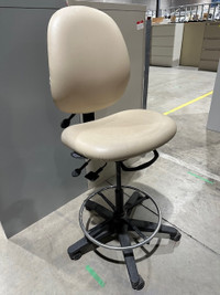 Raised Lab Tech Chair, Adjustable, Swivel, on castors