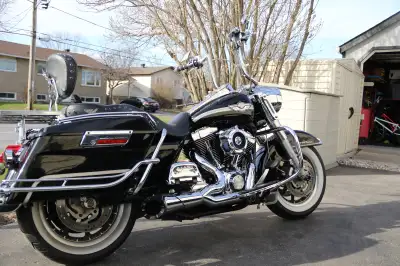 Harley Davidson a true classic in excellent condition with many upgrades. This Beauty features a pow...