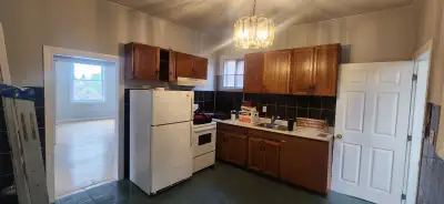 Beautiful 2 bedroom apartment in Crown Point area-$1600