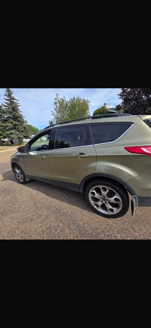 Ford escape 577405871929446407