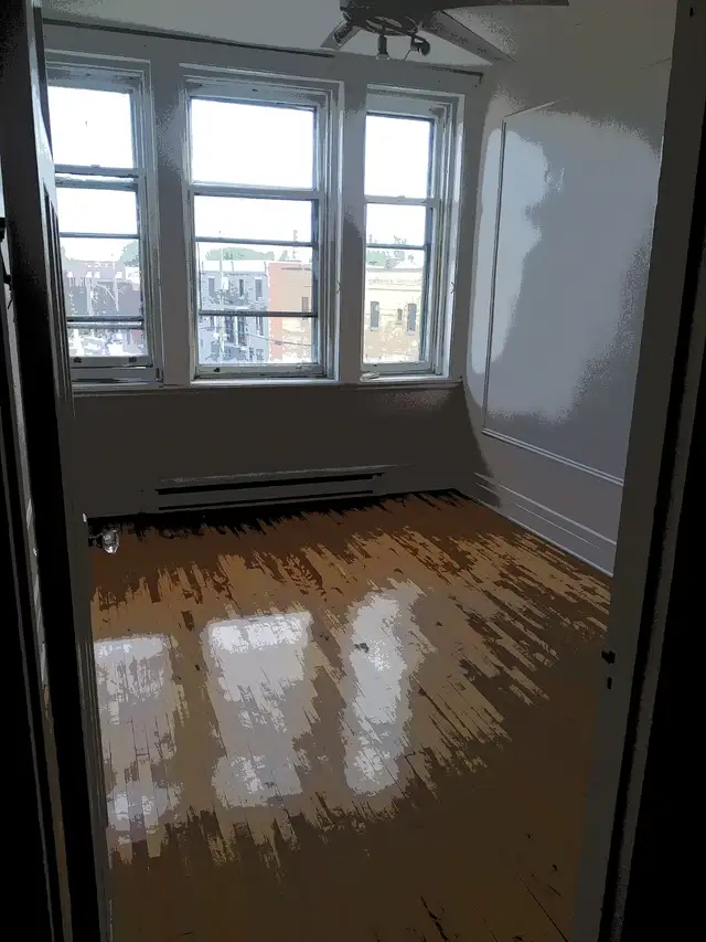 Metro place St-Henri grand 5.5.  $ 1600. Libre immediatement.