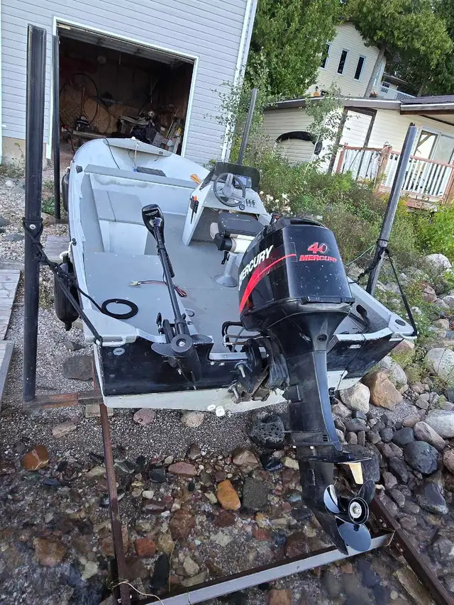 Starcraft 1620 & Mercury 40hp & Trailer in Powerboats & Motorboats in Sudbury - Image 9