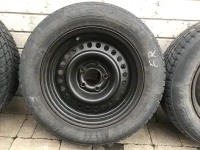 195-65-15 snow tires still good for two more winters. Rims in very good condition, bolt patten 5x114...