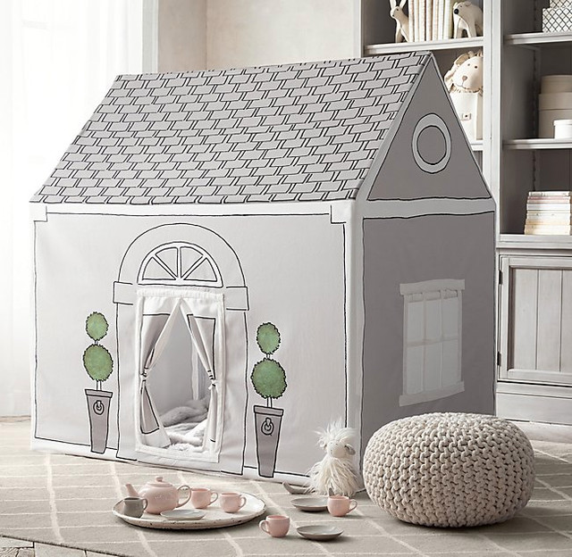 Restoration Hardware Baby & Child PETITE MAISON INDOOR PLAYHOUSE in Bathing & Changing in City of Toronto