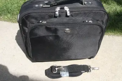 Large Deluxe Dell Laptop Computer Bag in new condition, View more