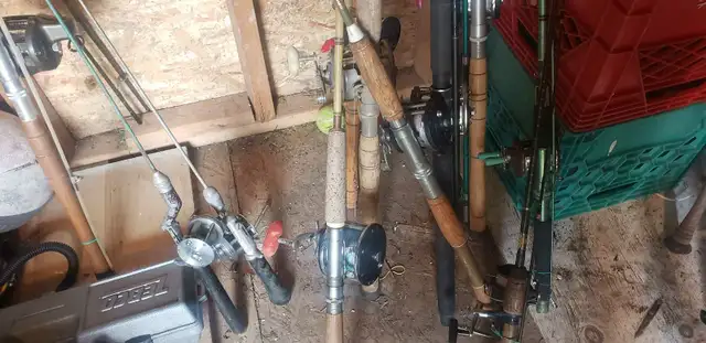 Choice fishing rod baitcaster TROLLING  spinning  CASTER fly in Fishing, Camping & Outdoors in Ottawa - Image 4