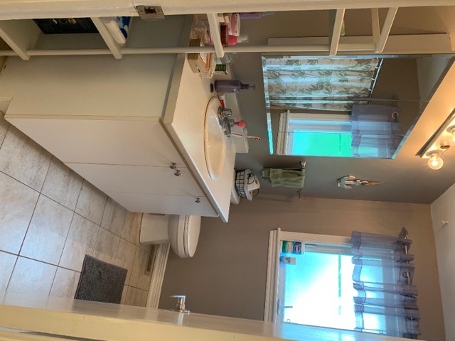 ROCKLAND 3 Bedroom apt. 2100/MTH heat,hydro,water incl.UPPER Long