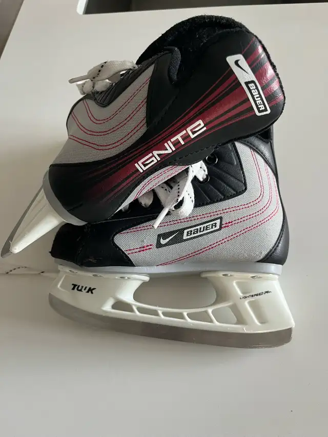 Bauer Ignite Ice Skates in Skates & Blades in City of Toronto - Image 3