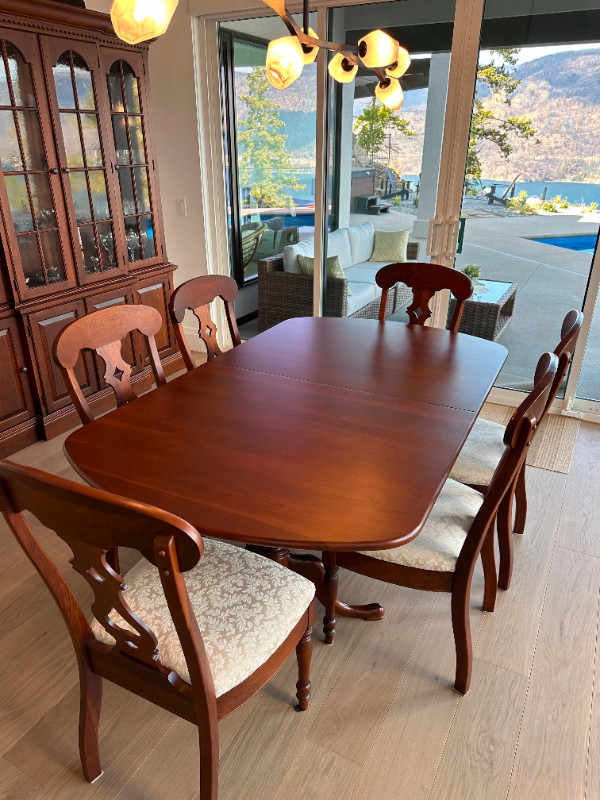 Canadian Made - Solid Cherry Dining Set in Dining Tables & Sets in Kelowna - Image 2
