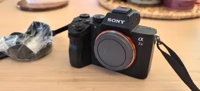 Sony Alpha A7 III - 8387 déclenchements, View more