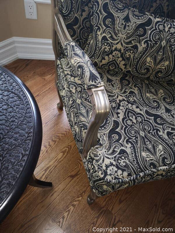 NEW French Bergere Chairs - MINT (two matching) in Chairs & Recliners in Hamilton - Image 4