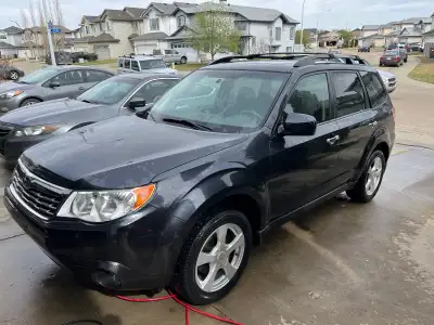 2009 Subaru Forester 2.5 x Limited/1 Owner no accidents 