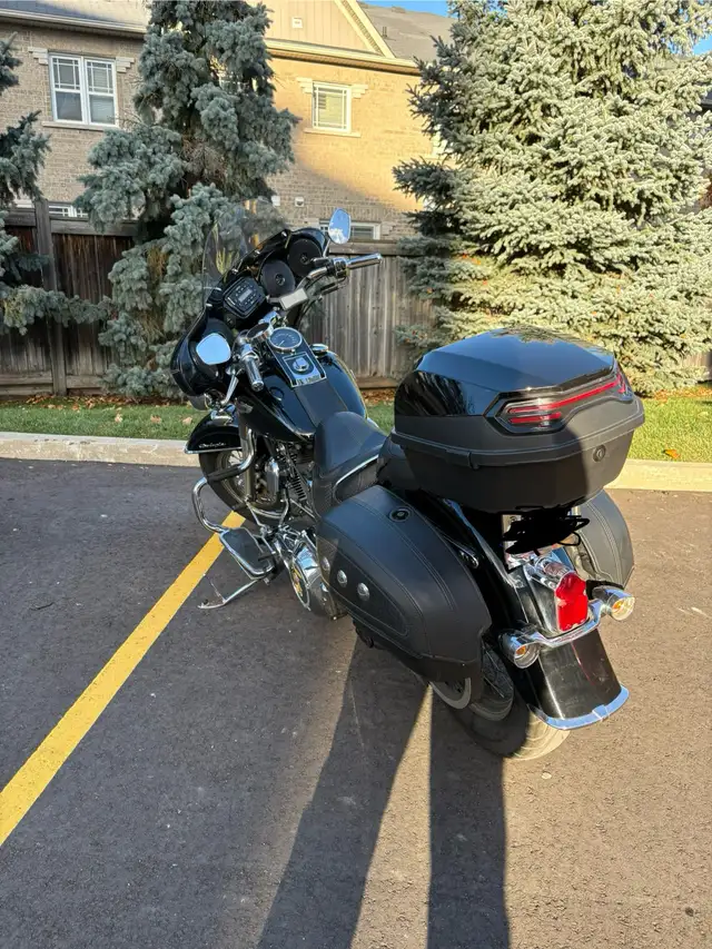 HARLEY DAVIDSON FLS SOFTAIL DELUXE. in Street, Cruisers & Choppers in Oakville / Halton Region - Image 7