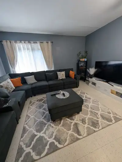 Private Room for rent in a 2 bedroom 1 bathroom. Second floor. Super clean. Laundry: Onsite for coin...