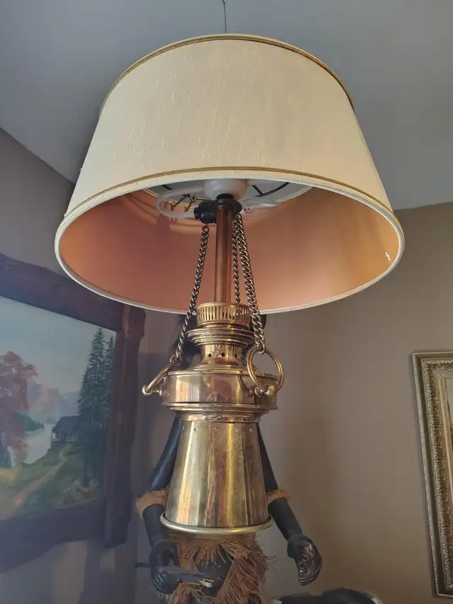 lampe antique de plafond in Indoor Lighting & Fans in City of Montréal - Image 2