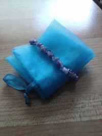 Amethyst chip bead bracelet