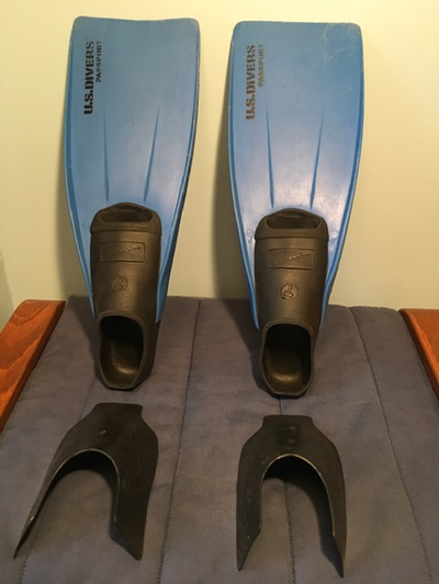 Palmes U.S. Divers Passeport pour femme… Taille: 5 - 7 ou 39 - 41 Caractéristiques: . Chausson soupl...