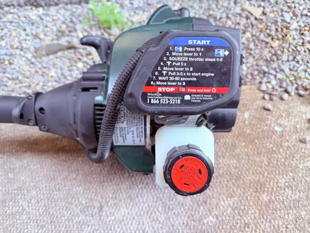 Yardworks 25cc Straight Shaft Gas Grass Trimmer in Lawnmowers & Leaf Blowers in Markham / York Region - Image 7