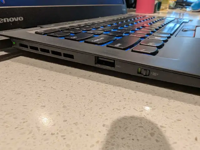 Laptop 14" Lenovo Thinkpad X1 Carbon. i7, 8Gb ram, 180Gb SSD.  in Laptops in Ottawa - Image 4