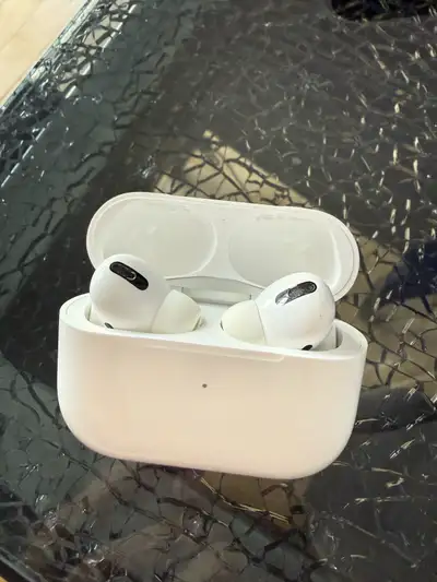 AirPod Pro 1ere Gen, View more