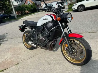 Selling my used 2020 Yamaha XSR700. The motorcycle is in stock condition except for the crash pegs t...