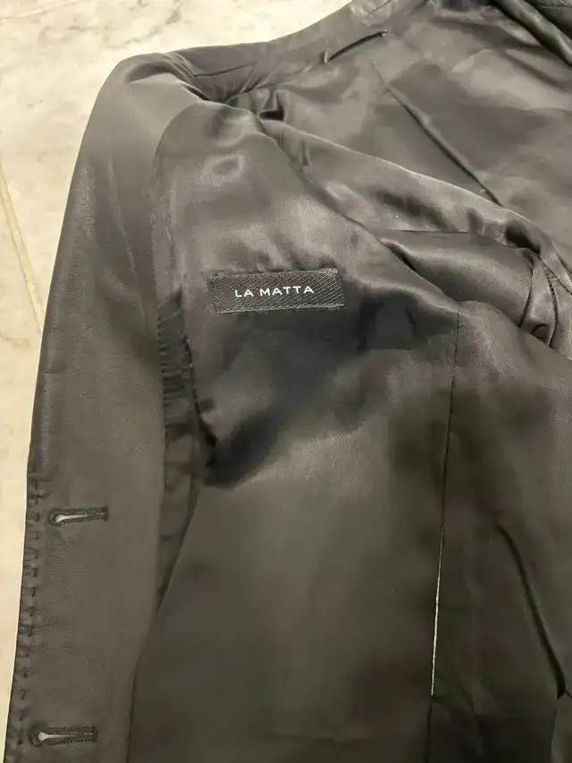 Women’s blazer / jacket in Women's - Tops & Outerwear in City of Toronto - Image 5