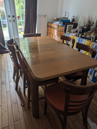 Antique oak dining table, chairs, & hutch table