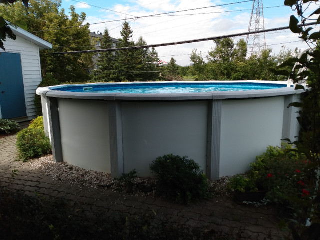 Piscine hors terre 18pi dans Spas et piscines  à Lanaudière
