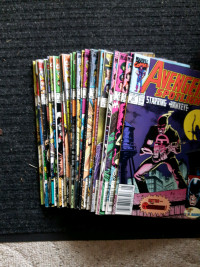 Comic Books-The Avengers 1 lot (26) NP