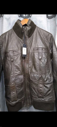 New Diesel leather jacket authentic for men size medium 