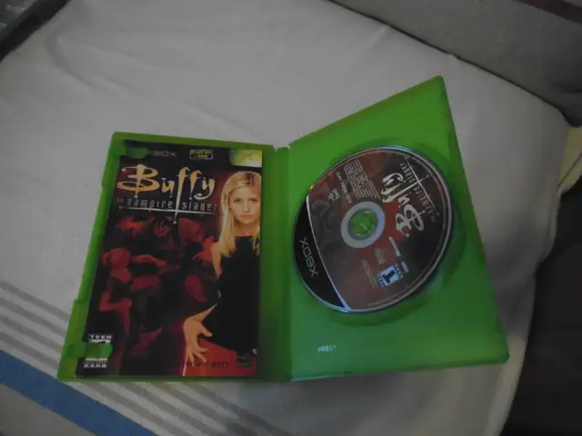 Jeu Buffy the Vampire Slayer - Xbox in XBOX One in Québec City - Image 3
