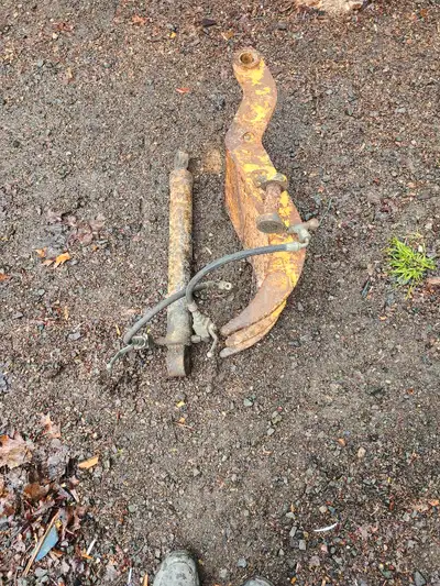 Hydraulic thumb for sale came off 304 cat excavator. $1000 obo