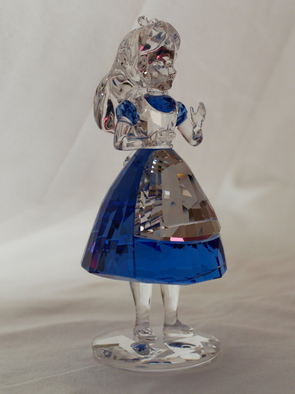 SWAROVSKI CRYSTAL Figurine ~ ALICE IN WONDERLAND ~ MINT IN BOXES in Arts & Collectibles in Thunder Bay - Image 2