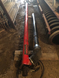 Hydraulic drill fill auger 