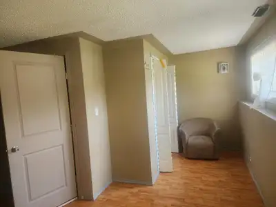 I have a beautiful room for rent call or text for more info 403 973 6439