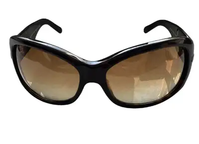 BURBERRY  Oversized sunglasses Lunettes de soleil, View more