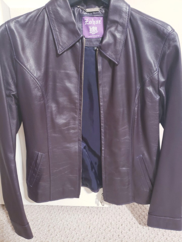 NEW Medium Purple Leather Jacket Cropped Biker Zip Fitted Sexy in Women's - Tops & Outerwear in Markham / York Region - Image 3