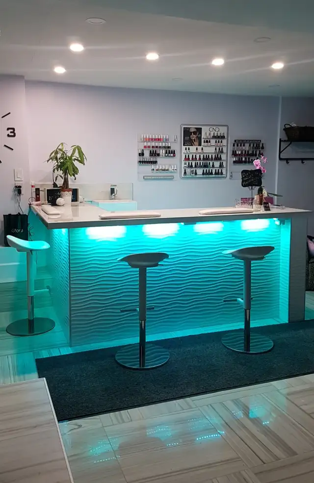 Montreal Salon Space For Rent, Espace Salon Esthetique À Louer