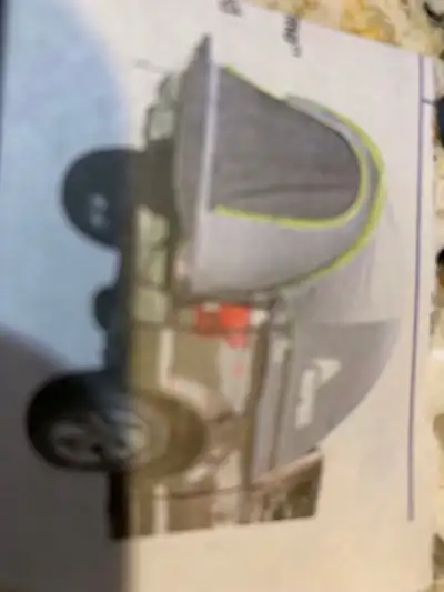 Truck tent to fit on a mid size truck with a 6ft 6 inch box