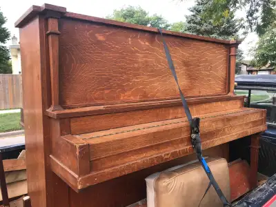 FREE PIANO BELL PIANO FREE DELIVERY WINDSOR ESSEX COUNTY, View more