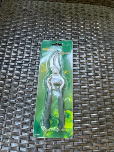 Yardworks brand new pruner, View more