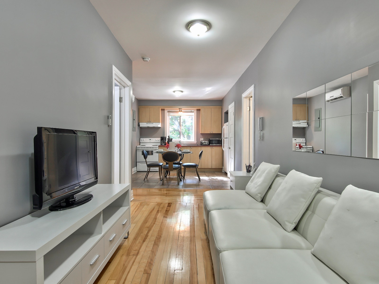 2 BEDROOMS FURNISHED APARTMENT — photo 1
