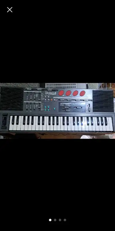 Selling a Rhythmic 8 portable keyboard! It features custom drummer settings, voice synthesizer, and...