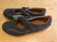 Lands end news brown Mary Jane shoes size 2 child