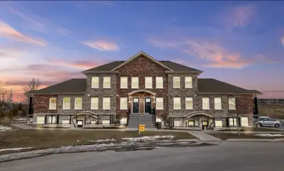 2-Bedroom Townhouse Condo – Quiet Area, Near the Beach! Beautiful and well-kept 2-bedroom, 1-bathroo...