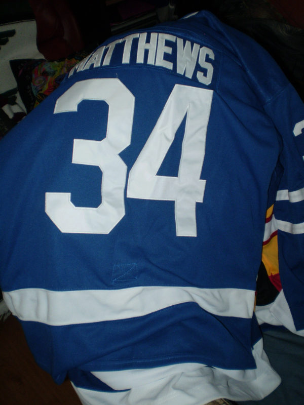 PLUSIEURS  CHANDAILS DE COLLECTIONNEUR LNH NEUFS in Hockey in Drummondville - Image 7