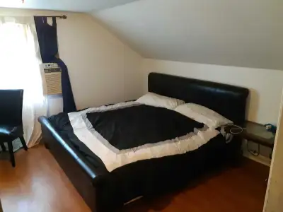 Room for rent fully furnished with shared kitchen and bathroom available right away. Heat hydro wate...